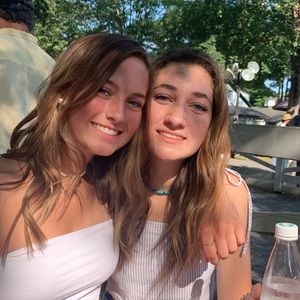 Meet your Posher, Hannah